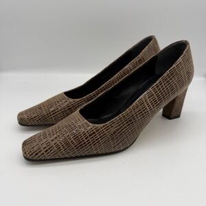 VTG Proxy Brown Textured Block Heel Pump Square Toe Gold Accent Made in Spain 7M